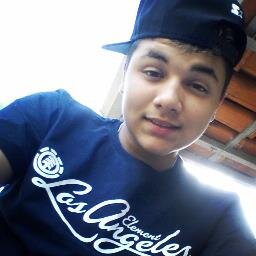 Muita humildade, dinheiro depois
Mas tem que ser zika pra equilibrar os dois ♪♫

Seguee no instagram _rosoon
Facebook Lucas Roson 

é noois hehe :)