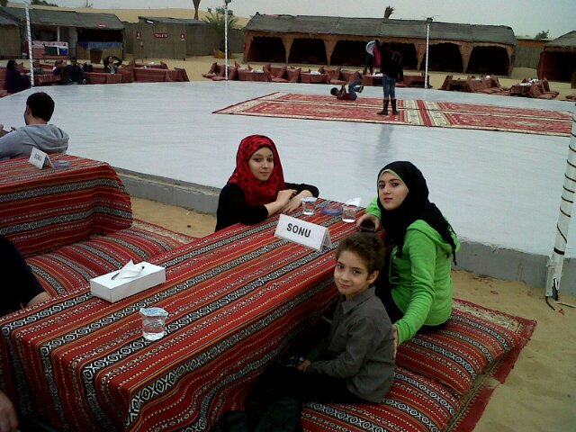 __menna_'s profile picture. 