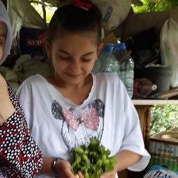 Benden nefret edenlerden nefret edecek vaktim yok :))) 11 yasındayım aslan burcuyum  :) Arkadaşlarımı çok seviyorum :)