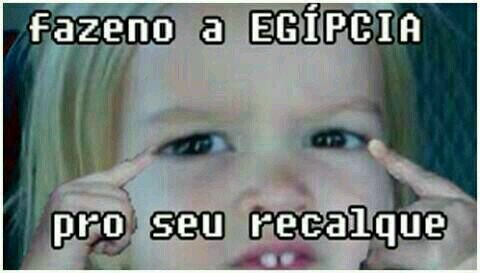“A vida não te ensina a ser forte, ela te obriga.”