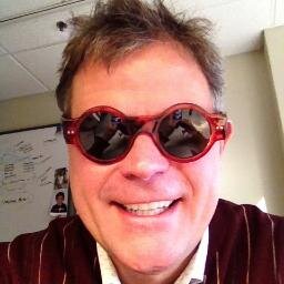 Storyteller. Communications & PR Pro @T-Mobile. Father. Motorcyclist. Frisbee freestyler.
