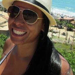 Comissária de Vôo, caminhando para o status realizada, moleca, menina, mulher...e simplesmente Filha de Deus!