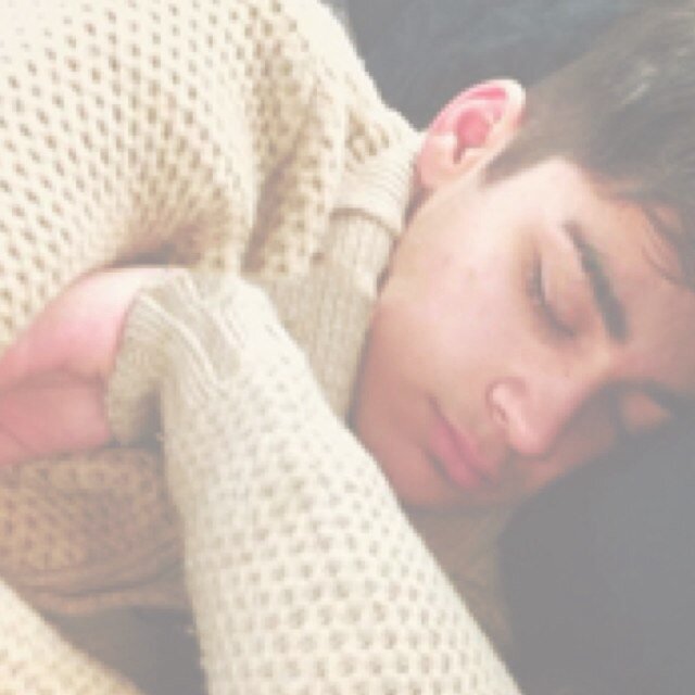 This free follow for you happy and please make me happy follow me here @xilyliamx