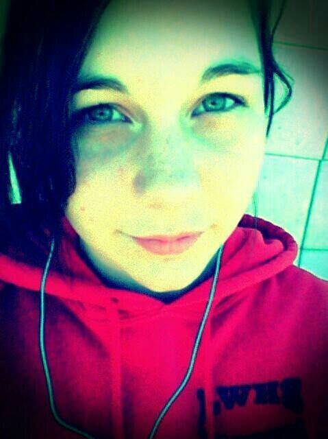 Green eyes\(^.^)/ single so HMU. Las Vegas, Nevada Follow me I'll follow you back! https://t.co/SFuO1QFpuW