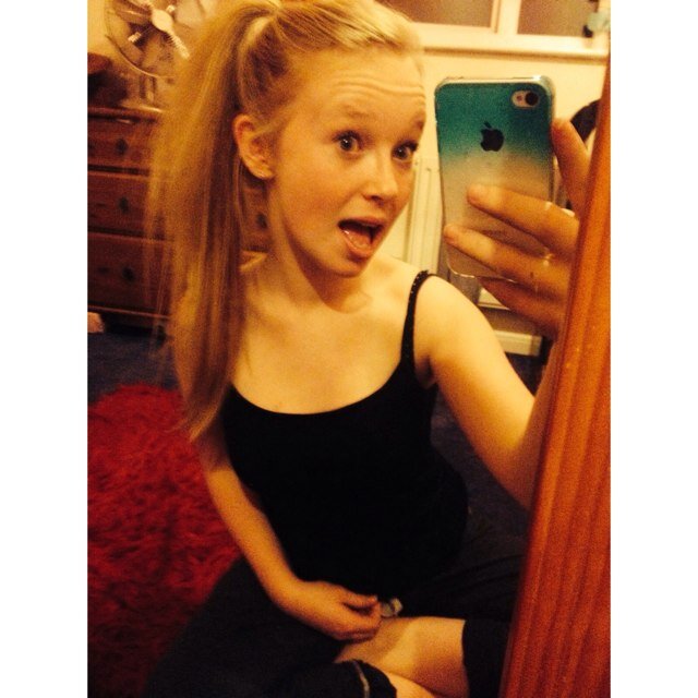 EmilyyyFlannn's profile picture. I follow back X