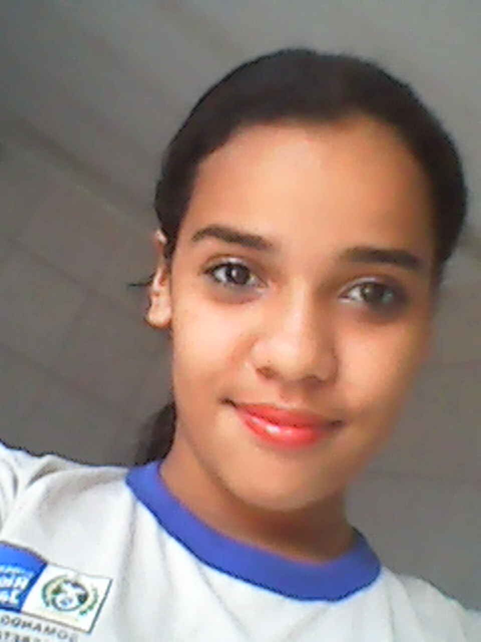 Meu nome é Danielly Greissy, amo música pop, rock, hip hop e tudo mais...
 Gosto de jogar futebol e outros esportes...
 Minha cor favorita é preto!