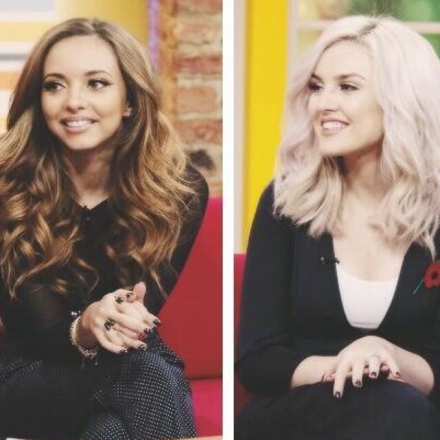 I'm that chick who is over emotional and easily impressed. Blonde one in Little Mix. :3 Single. Crushing. Sing Kiss You to me and I'll love you. *~*