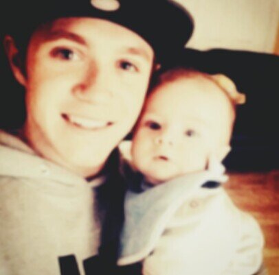 Niall Horan,20,single, @hemmoallgdr @harrystyleeh