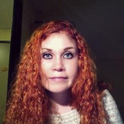 I was a hippie in my past life ☮  ... I like sunsets, skittles & Glam Rock .. but especially I love to Boogie! ✌