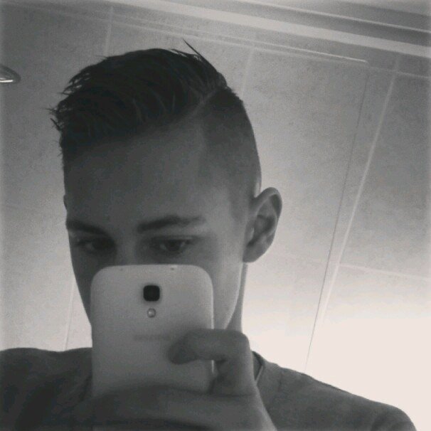 Papa ik zal je nooit vergeten!Je blijft altijd me grootste voorbeeld. 02-03-2014
