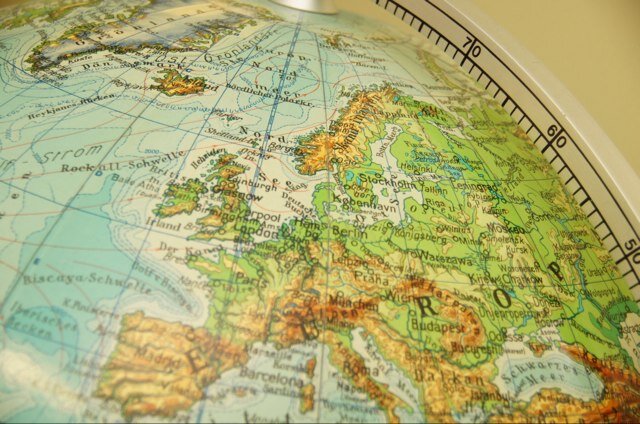 Vater dreier Kinder und Lehrer für Geographie, Wirtschaft/Politik und Sport am Gymnasium