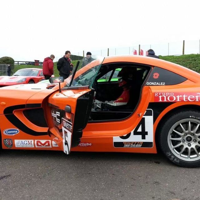 Piloto kz2 de karting y automovilismo. Correr o morir Instagram: luisgonzalez17_97