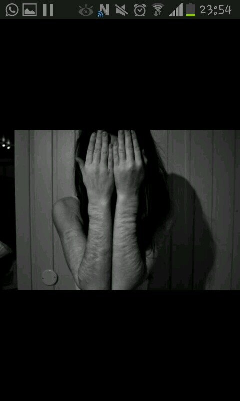callate de una puta vez tu no estas en mi piel.    acomplejada.    PI:94 M1:74 M2:64 M3:50 MF:47