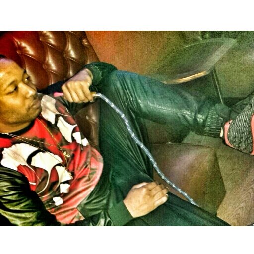 live love life loyalty how I was raise.  #teamcowboyz #teambulls ig: murdapapi_tray
