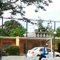Estudio psicologia en la UADY, estoy algo loco, me encanta la fiesta, el rock, la guitarra, disfrutar la vida al maximo y conocer gente divertida :) \(°~°).I.