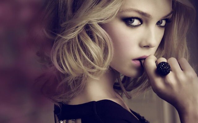 I'm the Mad Hatter's daughter. I warn you I'm a little...mad as some people say. But we're all mad here. #single (OUAT RP)