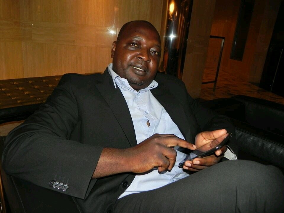 Observateur  du Cameroun, de l 'Afrique ,afro optimiste communicateur, évènementiel.Créateur de la page Fb : Le  cameroun c'est le cameroun