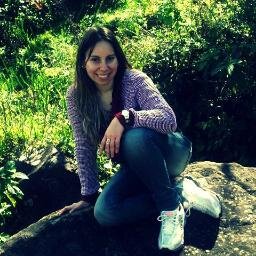 gaucha,gremista,amo pizza,adoro sair em festas,amo musica de pop,pop rock,odeio samba e pagode .