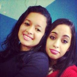 Idade: 16 aninhoos, Relacionamento: Soolteira, Soou muuiitoo Ciumeenta, Um pouquiinho chaata, Amooo Pizza..  Sophia Minha Priincesinha Liinda 3  Eéh isso !!