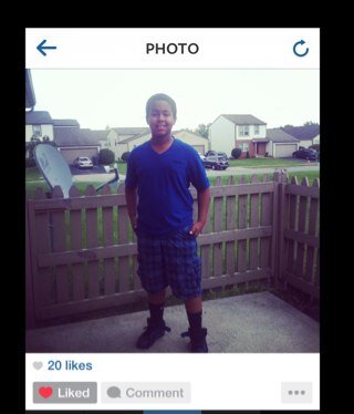 Follower of Allah 
Messenger of Allah
Slave of Allah
Kik:ayubswag3
IG:swag_surfin3
