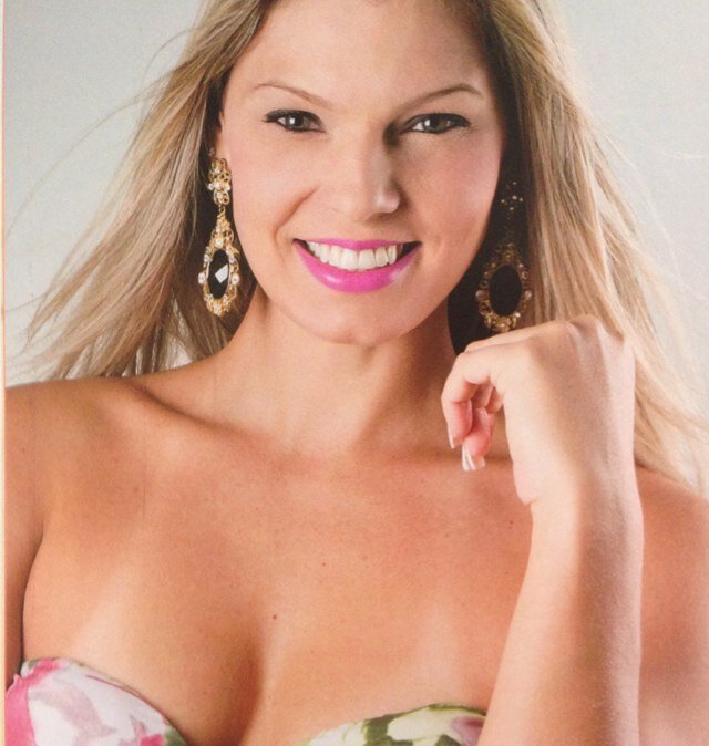 Sou Gaúcha valente, Cearense feliz e Paranaense apaixonada. Jornalista, apresentadora, editora, hoje radialista. Sempre em busca de aprendizado.
