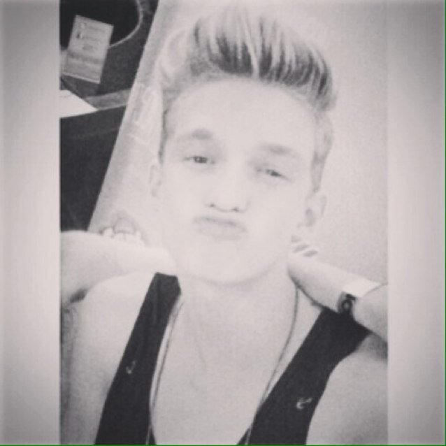 i hate you if you hate cody!!!11!!1!1!