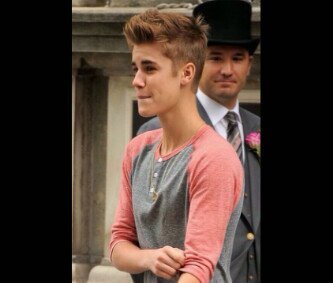 Si tu ídolo es @justinbieber no dudes en seguirnos, te enteraras de todo lo que le pasa, fotos y mas.....