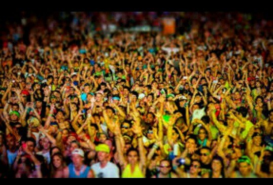 ThENEwYEaRsRave's profile picture. Hey Edwardsville, are you ready to go crazy? TheNewYearsRaVE is #SummerFest , #TwerkFest and even #ROBTOBERFEST put together..Just wait. 5$ at the door