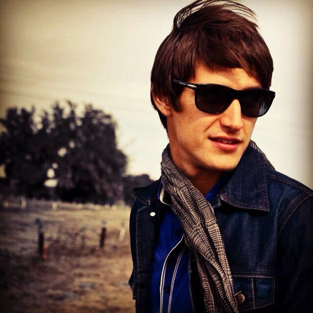 London Born. Orlando Raised. Indie Musician. Soulful Melodies. Heavy Driven Guitar Riffs.