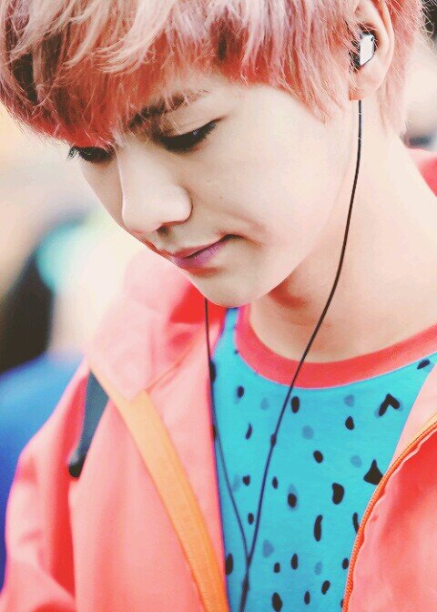 I'm Luhan Botja...i'm not real~~ ถึงจะไม่ใช่ตัวจริง แต่ความรักที่มอบให้ จริงแท้แน่นอนคร้าบ~ ♥ ♥