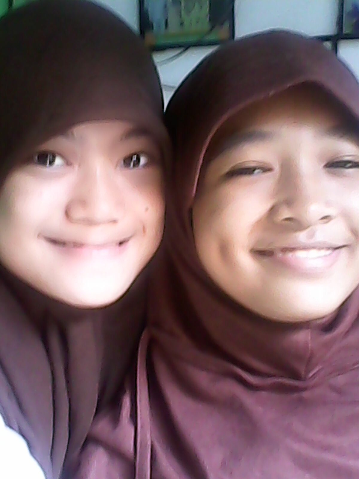 ♥ @Always6Together@TasyaYuanita @Azizahsiti_nur @ArianiDastria @Farahdibee @ViiaMeisya @HananLayna @Fatyarestu2 @AjengNurAprr