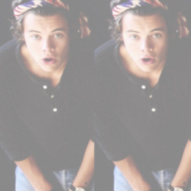 follow @batzouis she gave you a free follow 
she follows back