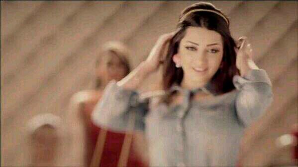 ‏ما فيہ شي بالزمن يمكن يدوم 
كلن على ما قيل فرصہ #سعيدة.!  عشقي @mouna_amarcha