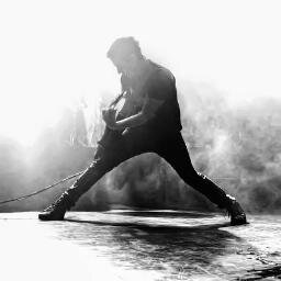 📸Fotógrafo Profesional
12 Años de Fotografía Punk