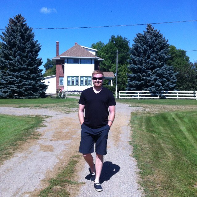 Ian MacDonald (skinnybumNG) Twitter