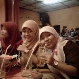 amis sont tout pour moi???~XI UPW in smk 7 YK  let's be friend :)
