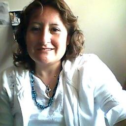 Hola, soy una mujer entusiasta, empatica, resolutiva, y con un sentido critico constructivo de mi querido Chile.