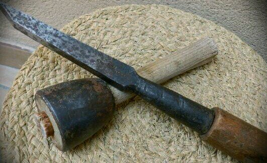 realizo obras de arte con madera y piedra piezas únicas realizadas a mano con la delicadeza de los pequeños detalles.