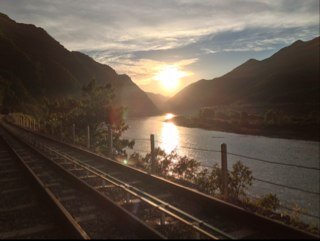 findingflow75's profile picture. 