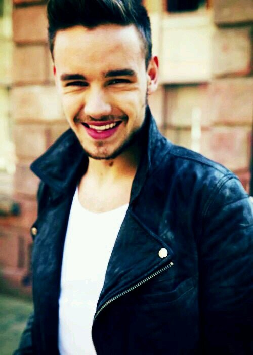 1Dsuperturtle's profile picture. I'm not a hipster :P TMH Tour 4/5/13*-*