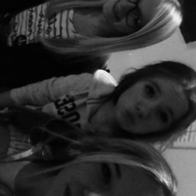Allerbeste vriendin; @xEvie_x mn alles. ♡ iloveyou Xevie || dapnhe is super speciaal xxx sanne