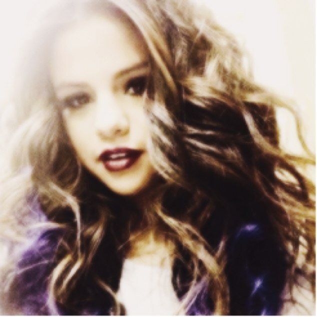 saw selena live 10/16/13 best day of my life! @selenagomez