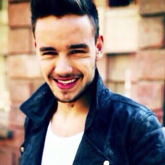 haush_gshaha's profile picture. @CONVERSEMALIK