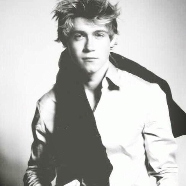 HowToBePerfect's profile picture. Fan Account! future wife of Niall Horan! I represent the fans who have very little chance of meeting the boys! I Follow back! #LoveToAll