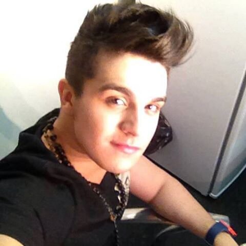 Luan Santana é nosso nego!! Esse twitter é para as pessoas que amam tanto quanto eu o Luan Santana