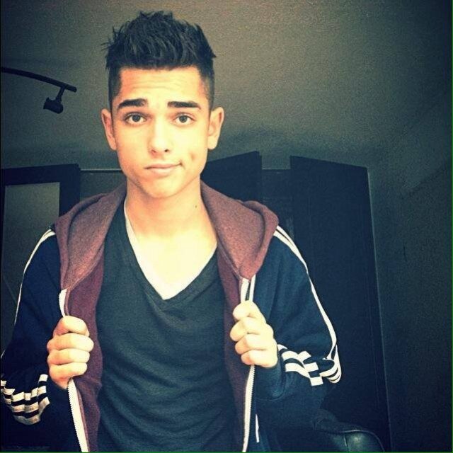 18. English/Greek. Gay
