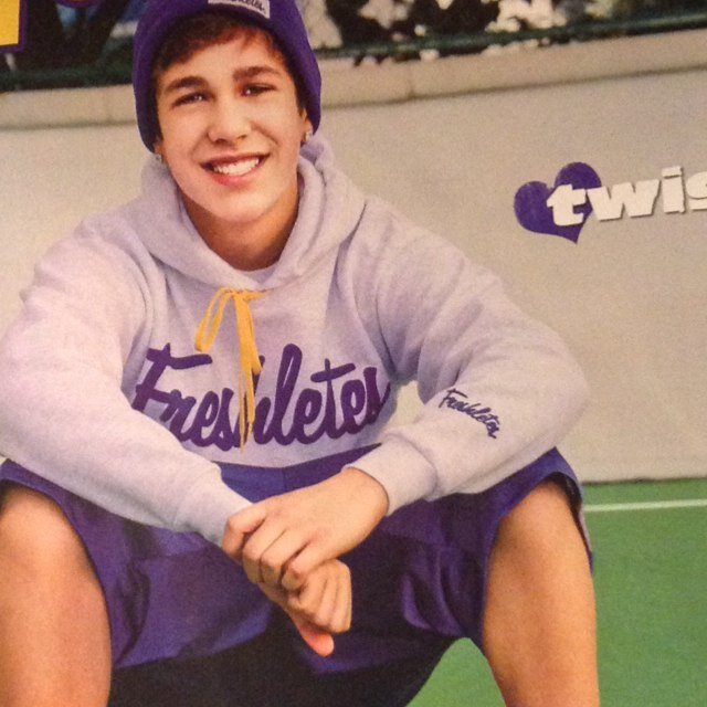 follow @devotedtomahone since i gave you this free follow :)))