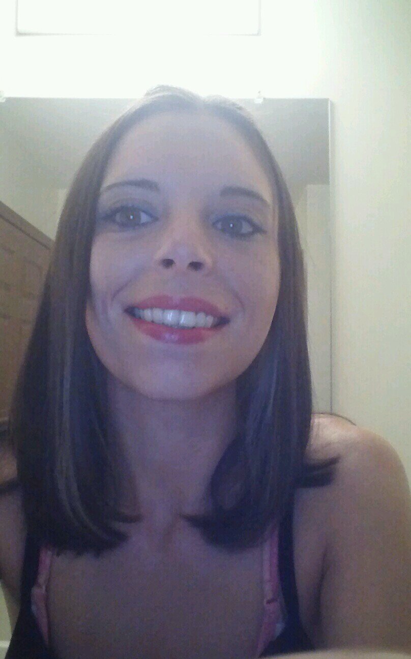 FOLLOW ME!!! read my awesome post to find out more about me... send me a tweet and I'll send one back