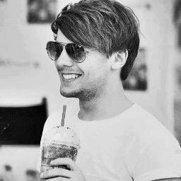 julis_93's profile picture. DIRECTIONER, gasquista y fraccesquiana  POR SIEMPRE