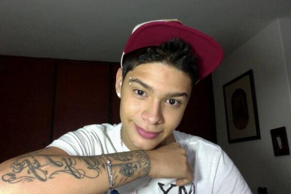 Tal vez no somos el publico mas grande, pero si el mas unido! Paisanos de ♥ @PaisaVlogs.